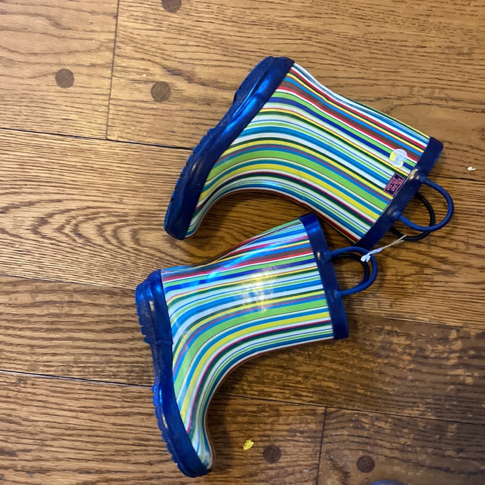 Rain boots like new